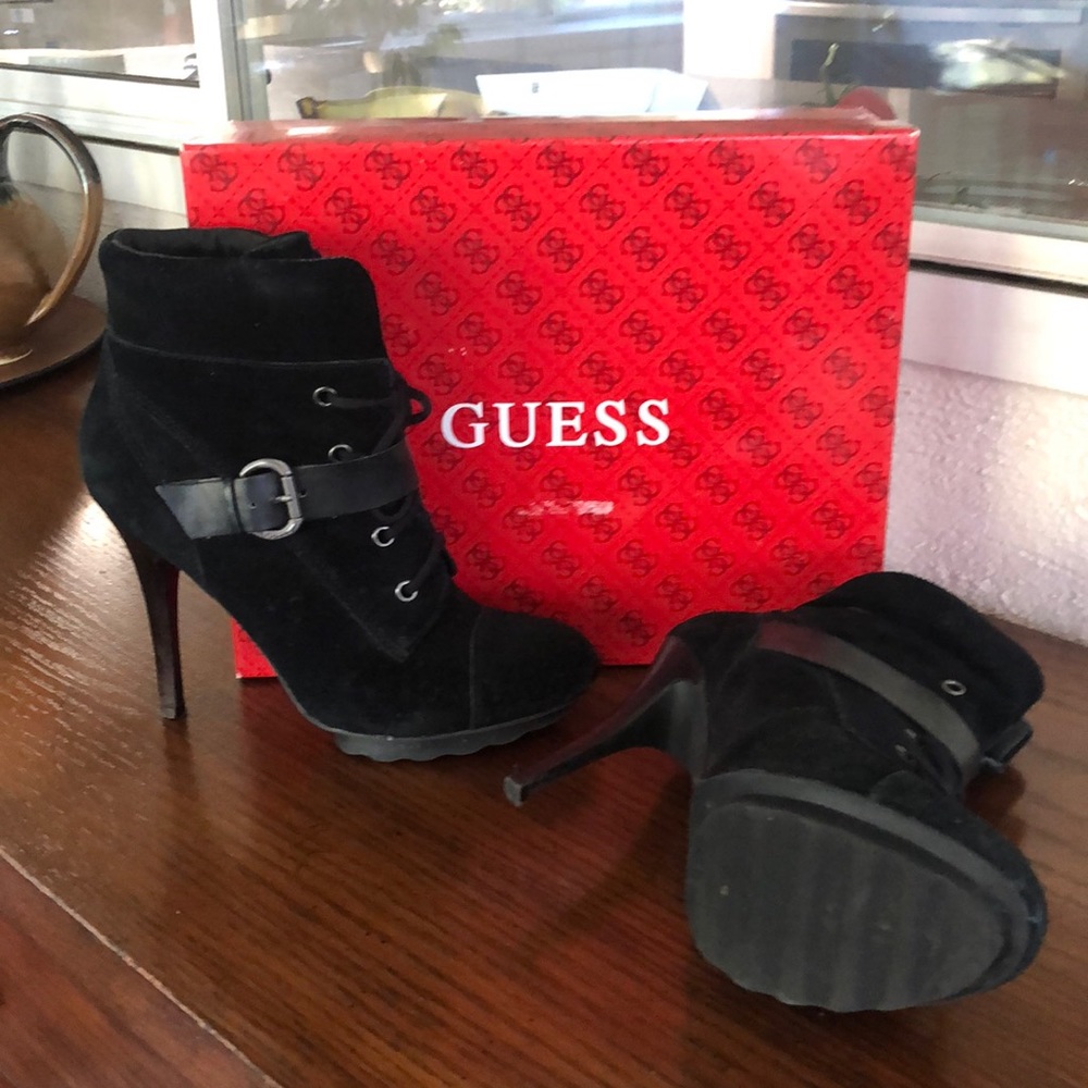 Guess boot